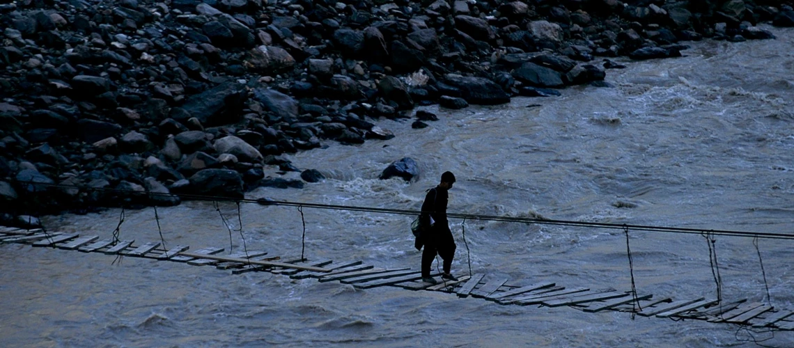 curt_carnemark_2007_pk_footbridge_over_river_-_copy_1140x500